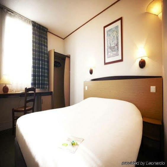 Hotel Campanile - - East Of London